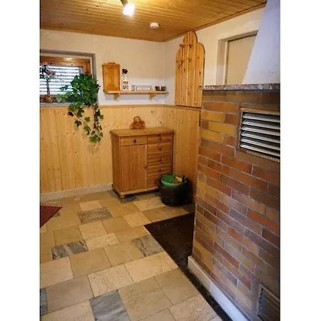 Сasa de vacaciones In With Wi-fi Gießübel